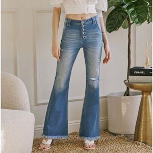 KanCan High Rise bell bottom jeans. 3/25 women’s